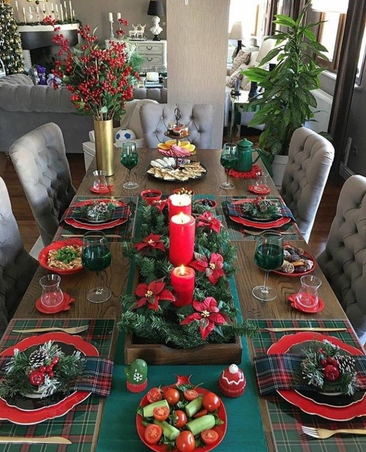 sofra takımı, masa, noel, yemek masası içeren bir resimYapay zeka tarafından oluşturulan içerik yanlış olabilir.
