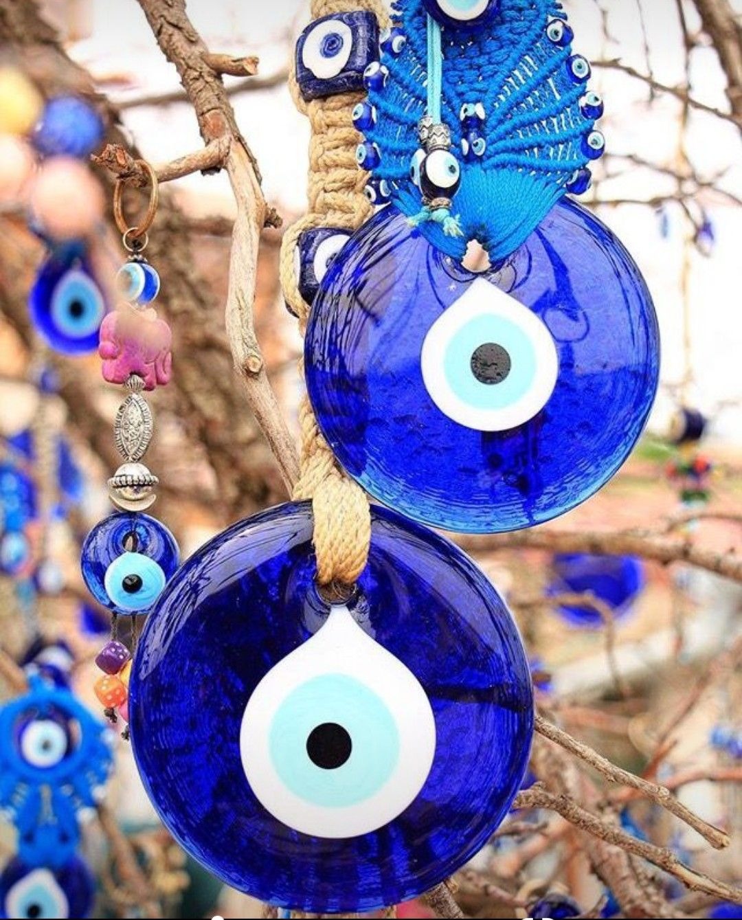 sanat, Majorelle Blue, mavi, dış mekan içeren bir resimYapay zeka tarafından oluşturulan içerik yanlış olabilir.