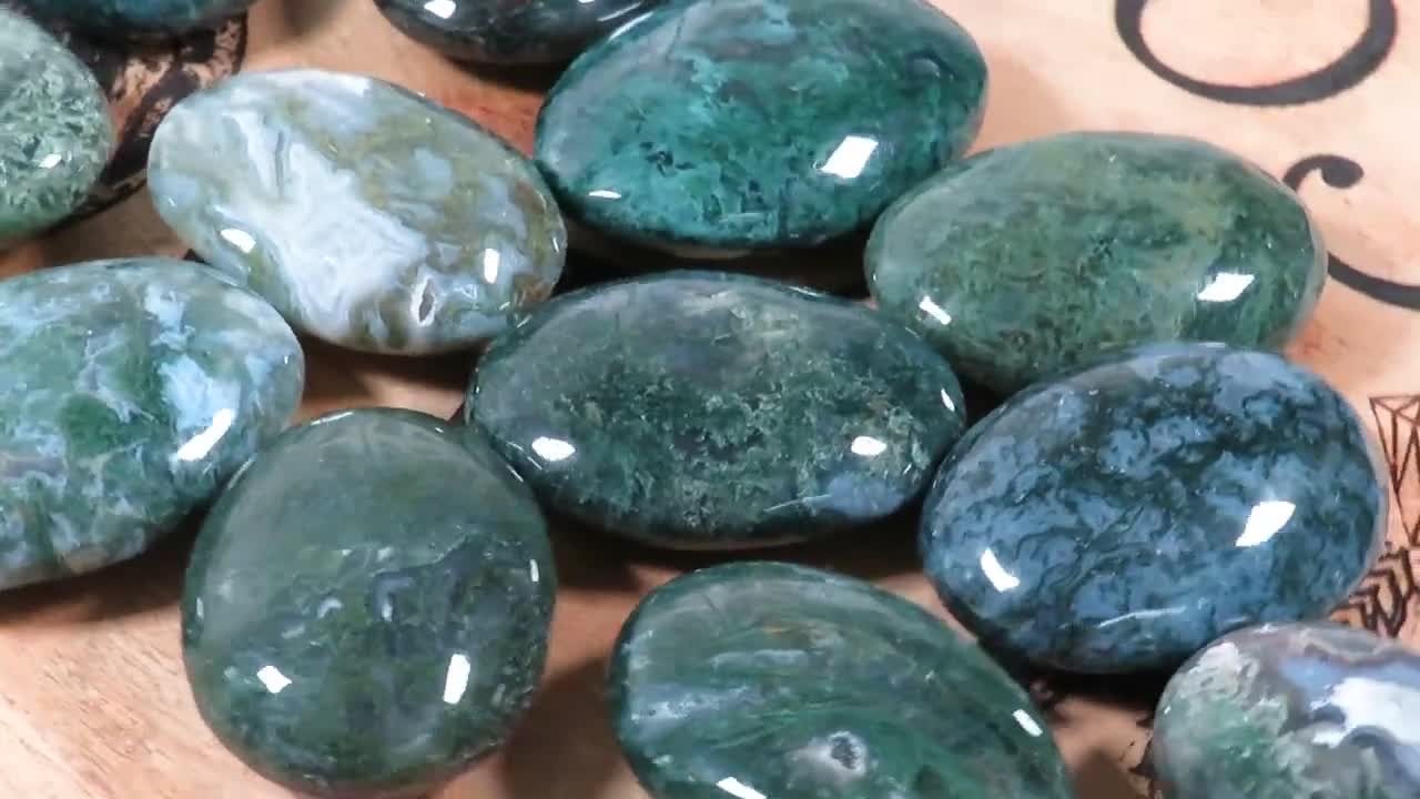 turkuvaz, mermer içeren bir resimYapay zeka tarafından oluşturulan içerik yanlış olabilir.