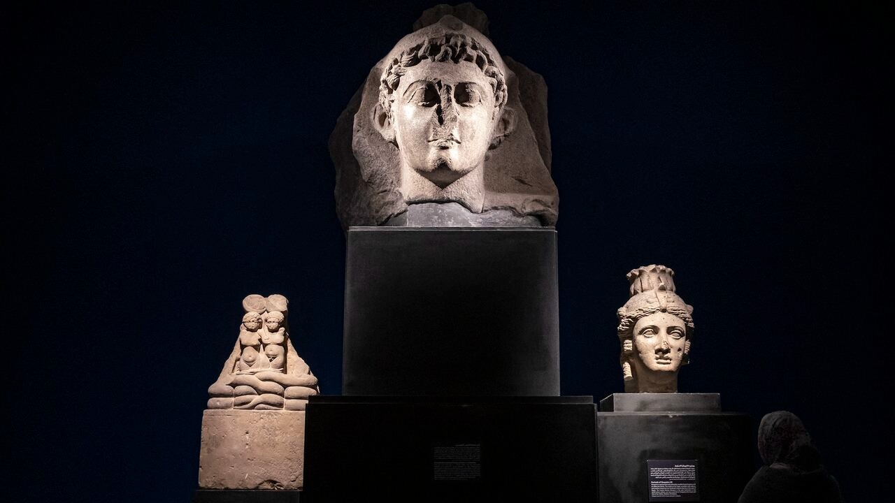 heykel, İnsan yapımı, bina, müze içeren bir resimYapay zeka tarafından oluşturulan içerik yanlış olabilir.