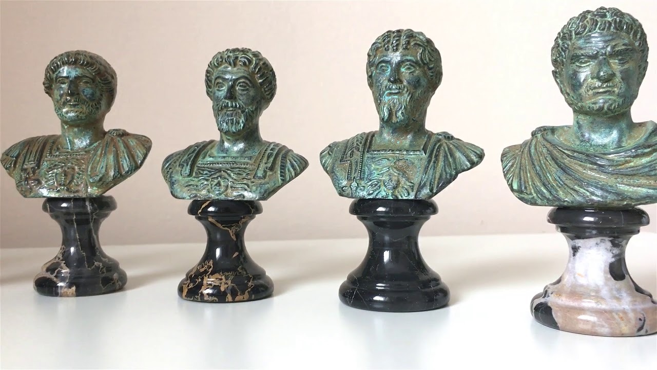 satranç taşı, heykel, sanat, müze içeren bir resimYapay zeka tarafından oluşturulan içerik yanlış olabilir.